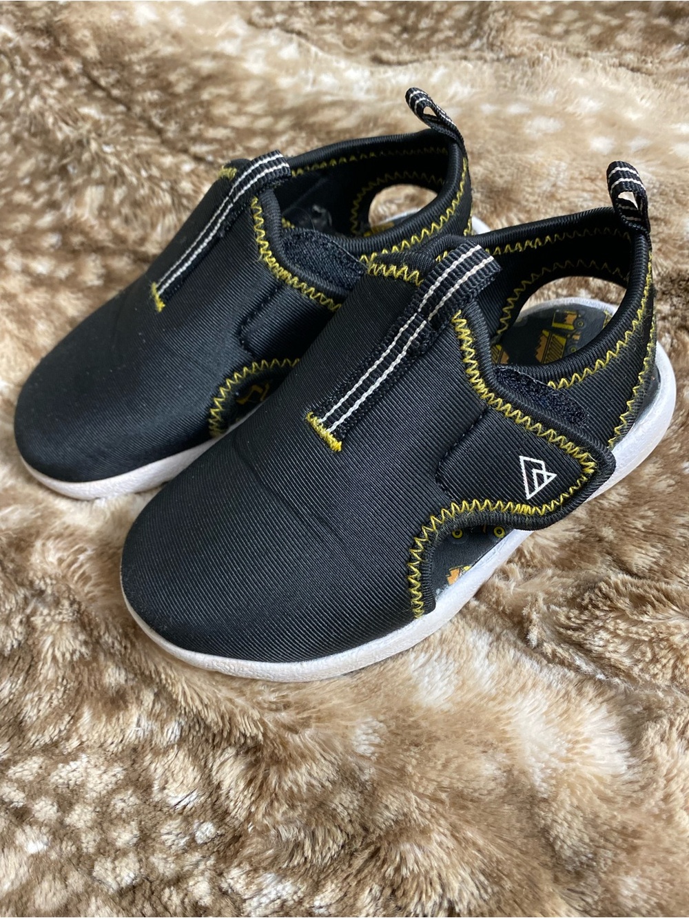 Kids sandals